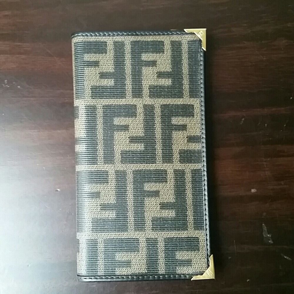 Fendi  agenda